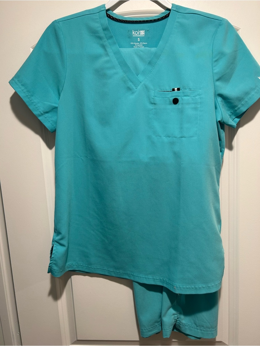 Koi Next Gen Scrub Set